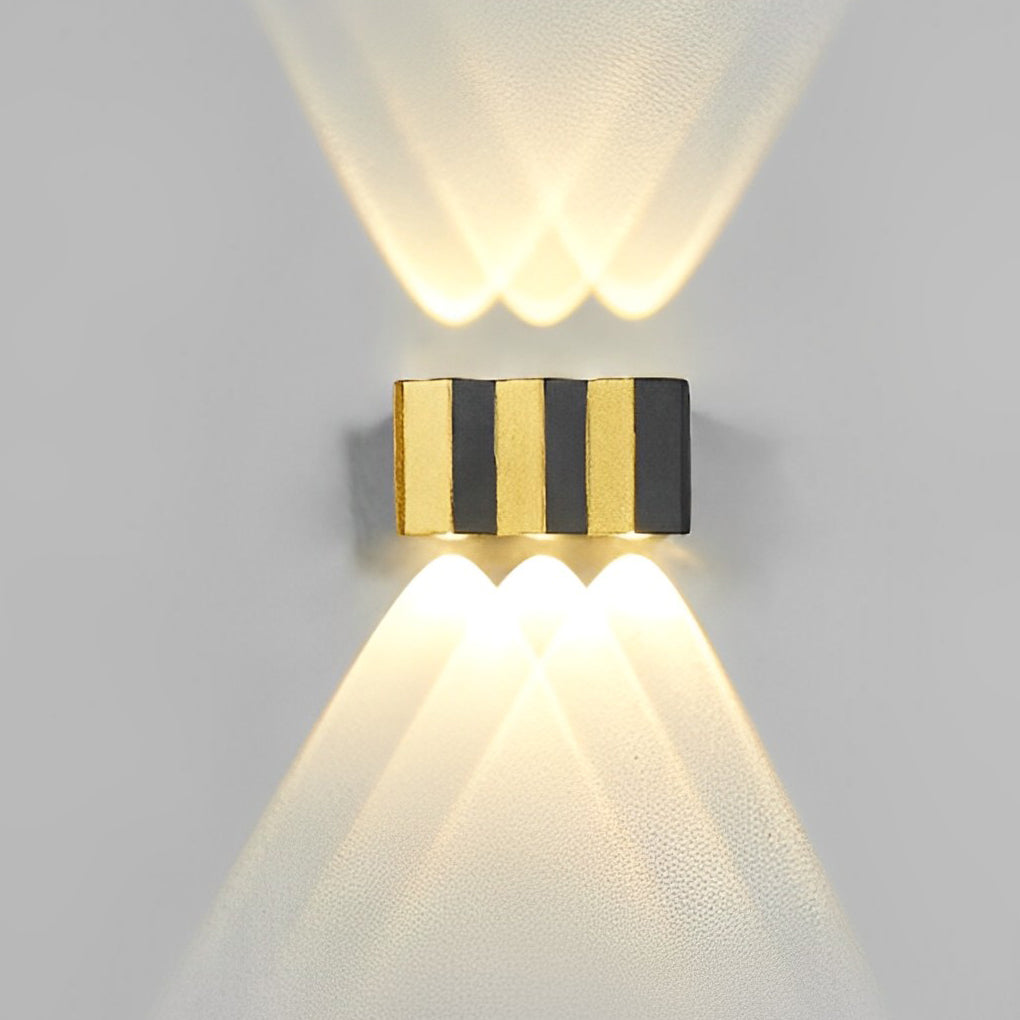 Modern Up/Down Outdoor Wall Washer — Aluminum, LED 3000K, IP65, 4W–10W, Black or Gold