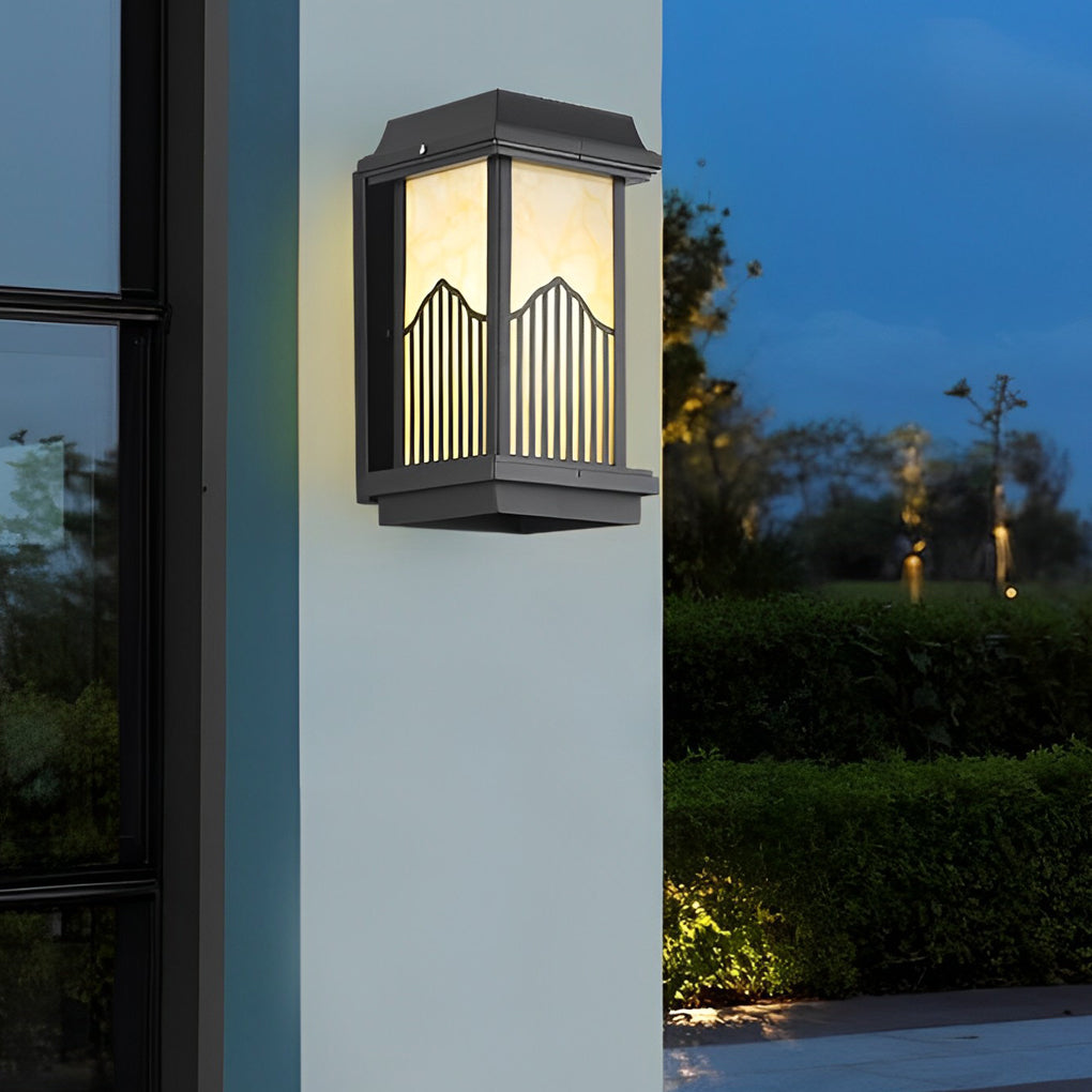 Modern Solar Outdoor Wall Sconce — Die-Cast Aluminum, Remote Control, IP55, Multi-Color Temperature, 3 Sizes