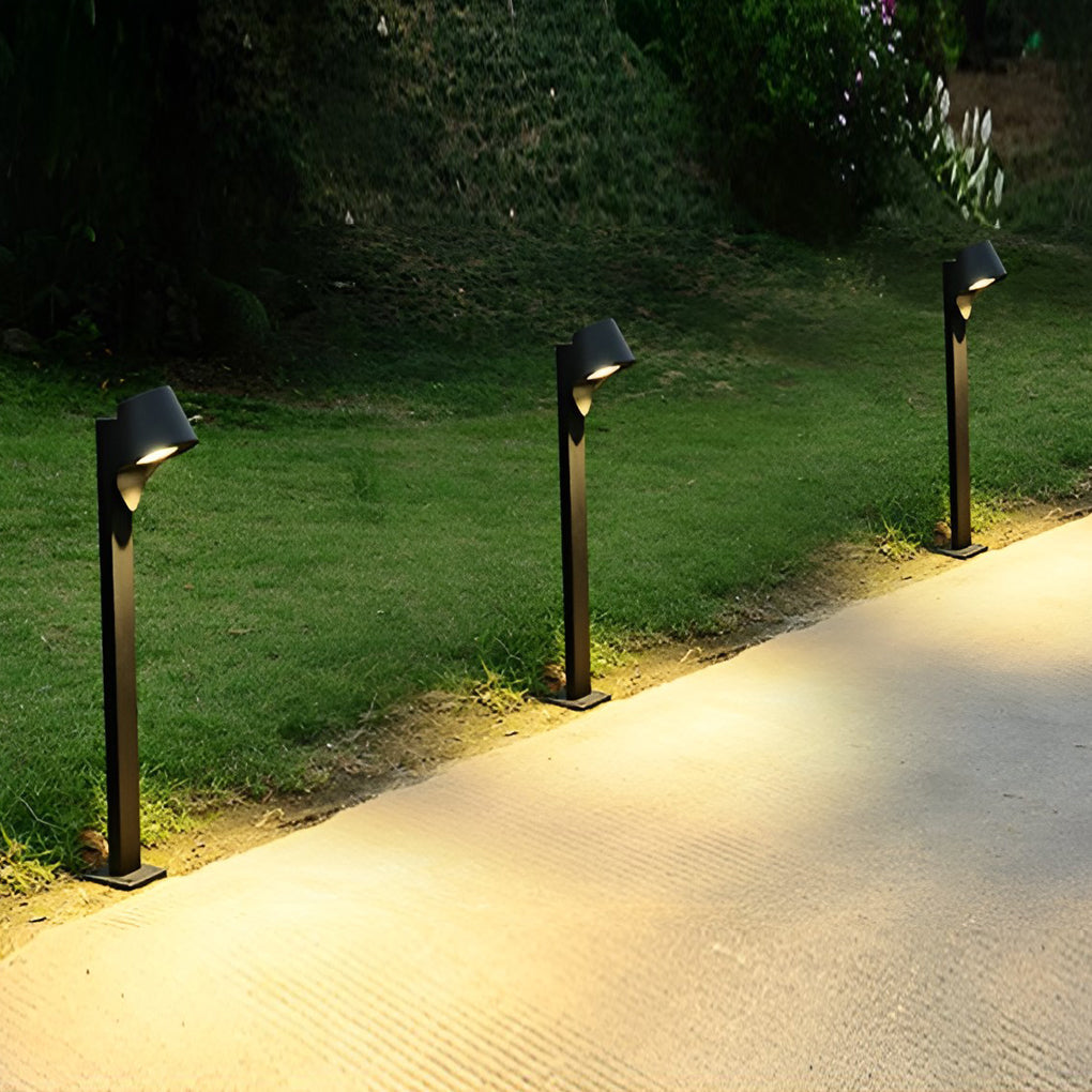 Minimalist Bollard Pathway Light — Die-Cast Aluminum, Black, 10W LED, 3000K, IP65, 24"