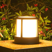 Cylindrical Outdoor Fence Post Light — Matte Black Die-Cast Aluminum, LED 10W, 3000K, IP65, 7.9" × 8.7"