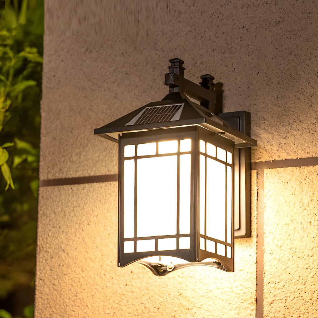 Vintage Retro Solar Outdoor Wall Sconce — Die-Cast Aluminum, LED, IP55, Remote Control, 3000K Warm White, Black / Bronze