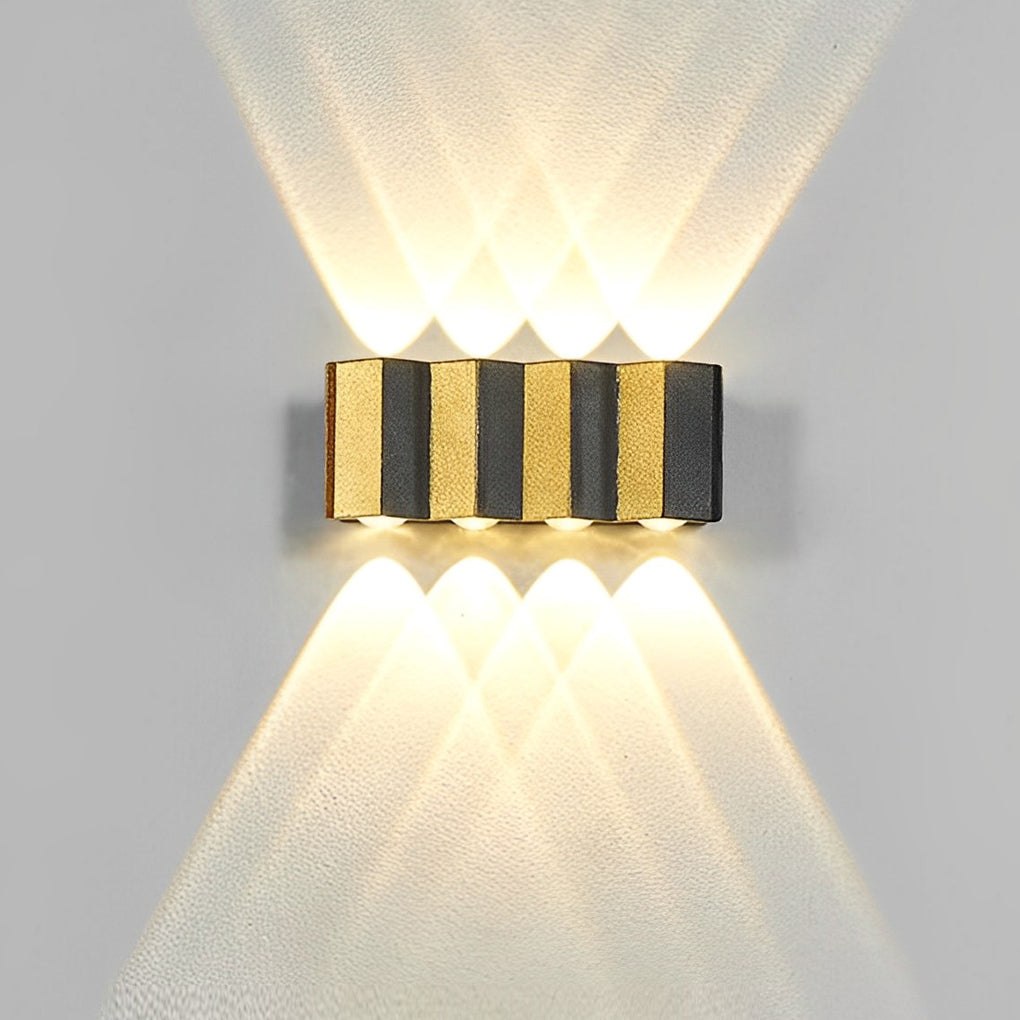 Modern Up/Down Outdoor Wall Washer — Aluminum, LED 3000K, IP65, 4W–10W, Black or Gold