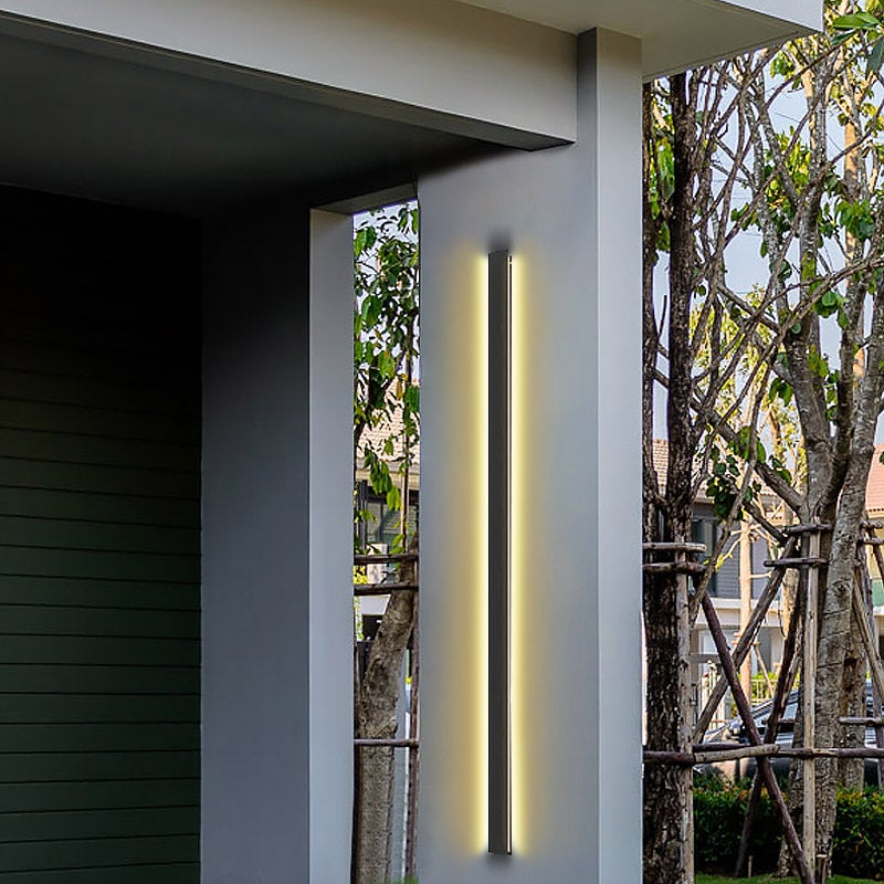 Linear Outdoor Wall Sconce — Black Iron, LED, IP65 Weatherproof, 20W–40W, 3200K Warm White, 40"–80"
