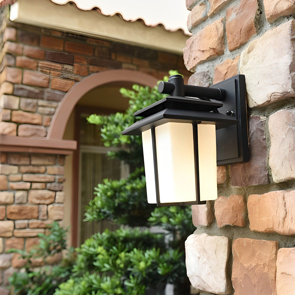 Vintage Outdoor Wall Sconce — Die-Cast Aluminum and Frosted Glass, E27, IP23 Weatherproof, Black or Bronze