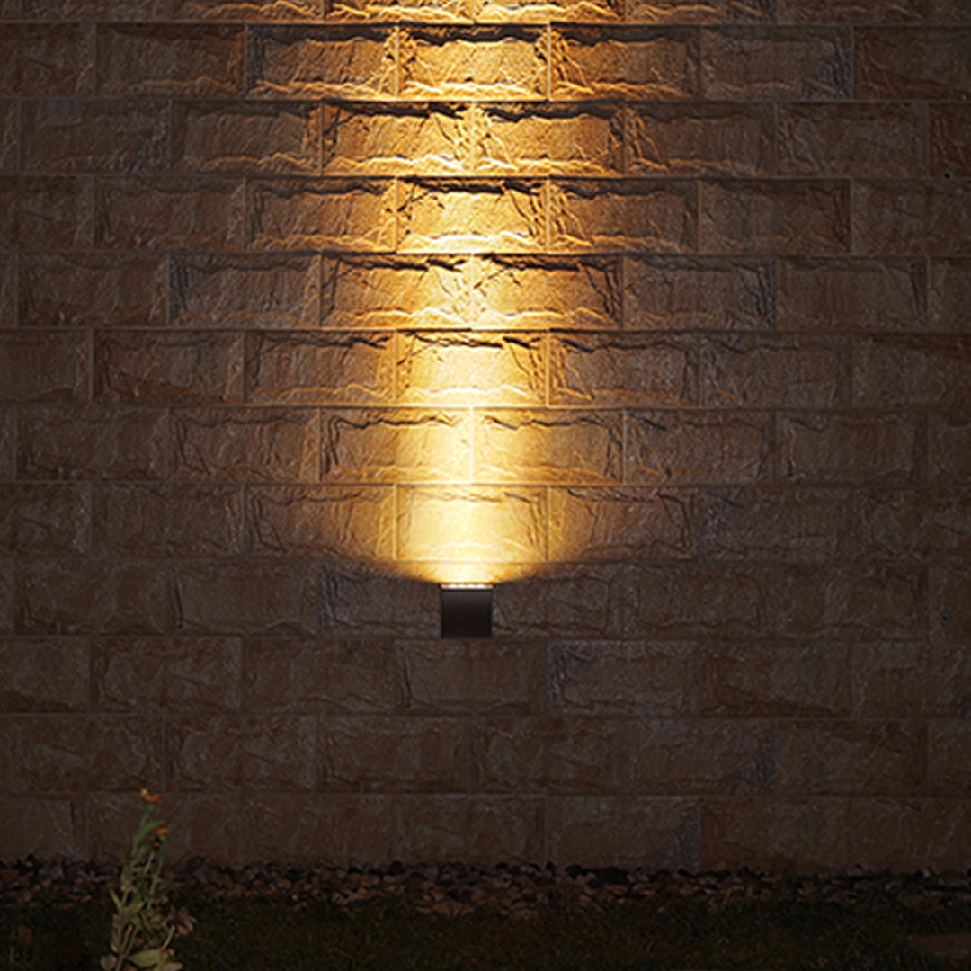 Waterproof Industrial Outdoor Wall Sconce with Replaceable Directional Light