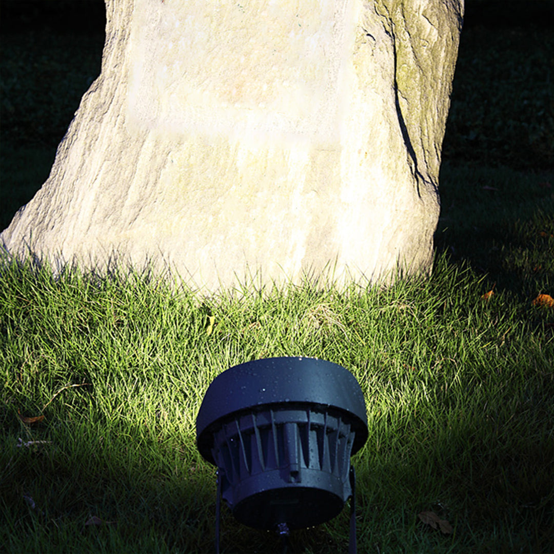 Minimalist Exterior LED Spotlight — Die-Cast Aluminum, Sand Gray, 8W / 15W, IP65 Weatherproof