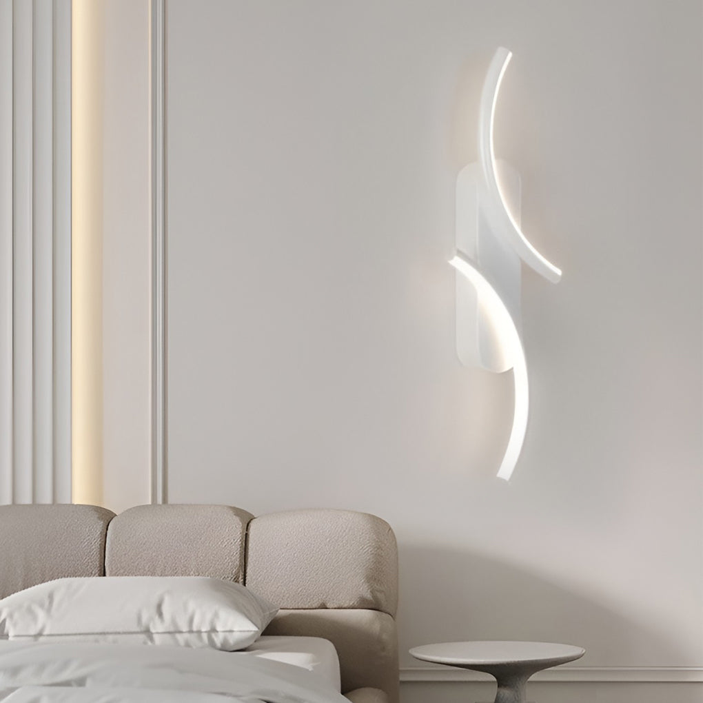 Modern S-Shaped Linear Wall Sconce — Iron and Silicone, LED, Three-Step Dimming (3000K/4500K/6000K), 8W–18W, Black / White / Gold