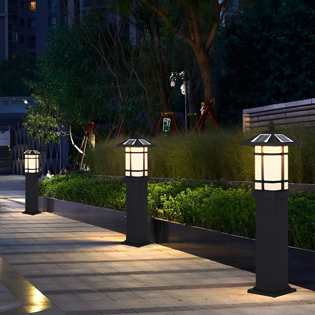 Solar LED Bollard Light — Die-Cast Aluminum, Black, 3000K Warm White, 8–10H Runtime, 24" or 29"