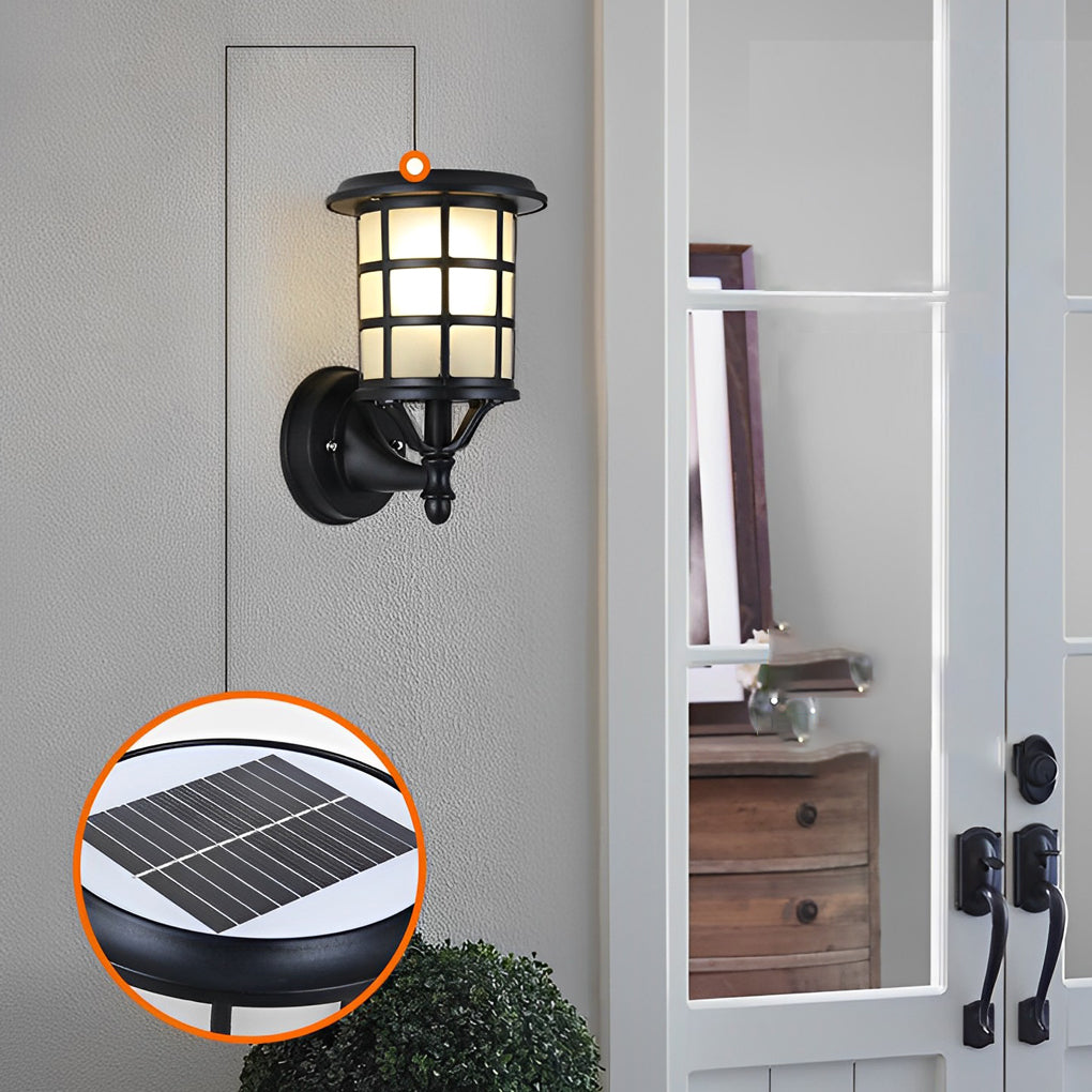 Retro Round Solar Outdoor Wall Sconce — Black Die-Cast Aluminum and Glass, IP65, Three-Step Dimming, Remote Control