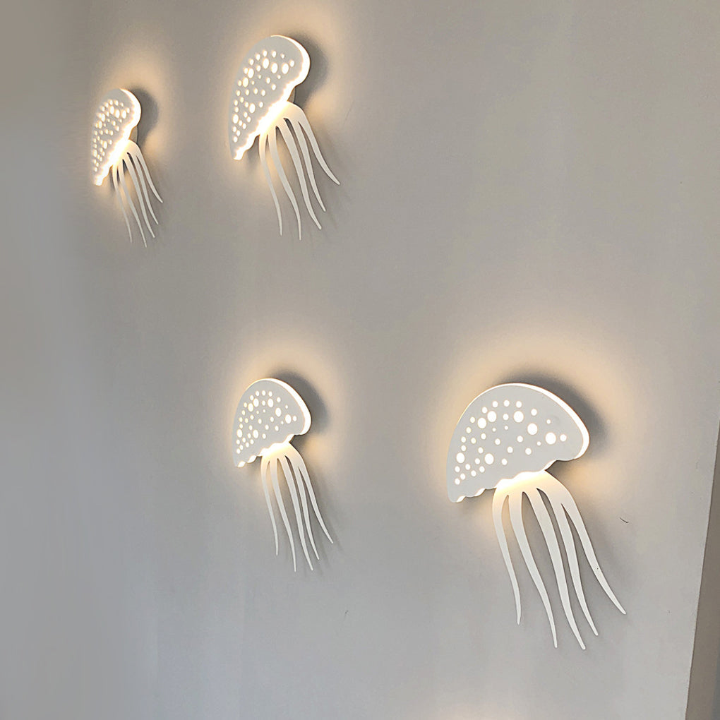 Jellyfish Wall Sconce — Metal and Acrylic, LED, 10W, Modern Retro White
