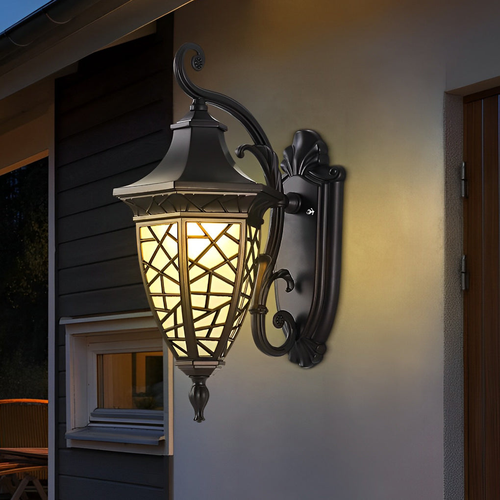 Retro-Pattern Solar Outdoor Wall Sconce — Die-Cast Aluminum, Black, IP55 Weatherproof