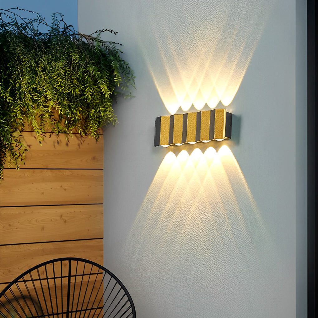 Modern Up/Down Outdoor Wall Washer — Aluminum, LED 3000K, IP65, 4W–10W, Black or Gold