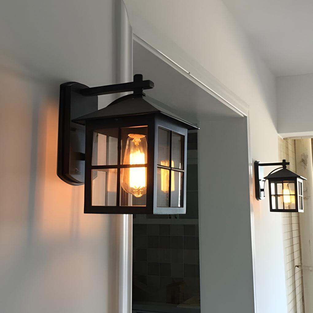 Antique Lantern Outdoor Wall Sconce — Black Die-Cast Aluminum and Glass, E27, Waterproof