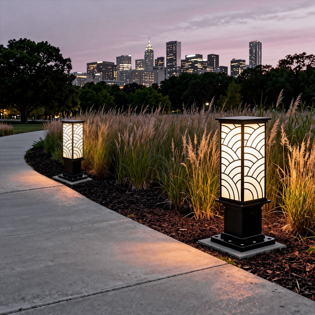 Outdoor Bollard Light — Die-Cast Aluminum, IP65, Solar or Hardwired, Three-Color Dimming, Adjustable Height