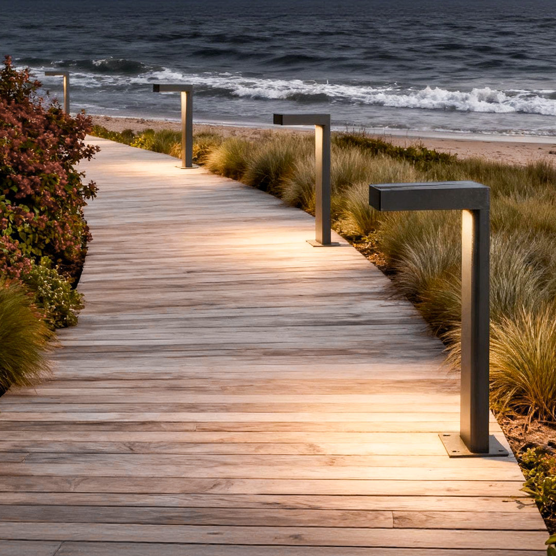 Solar Bollard Pathway Light — Die-Cast Aluminum and Glass, LED, Dusk-to-Dawn Sensor, IP65, 3000K Warm White