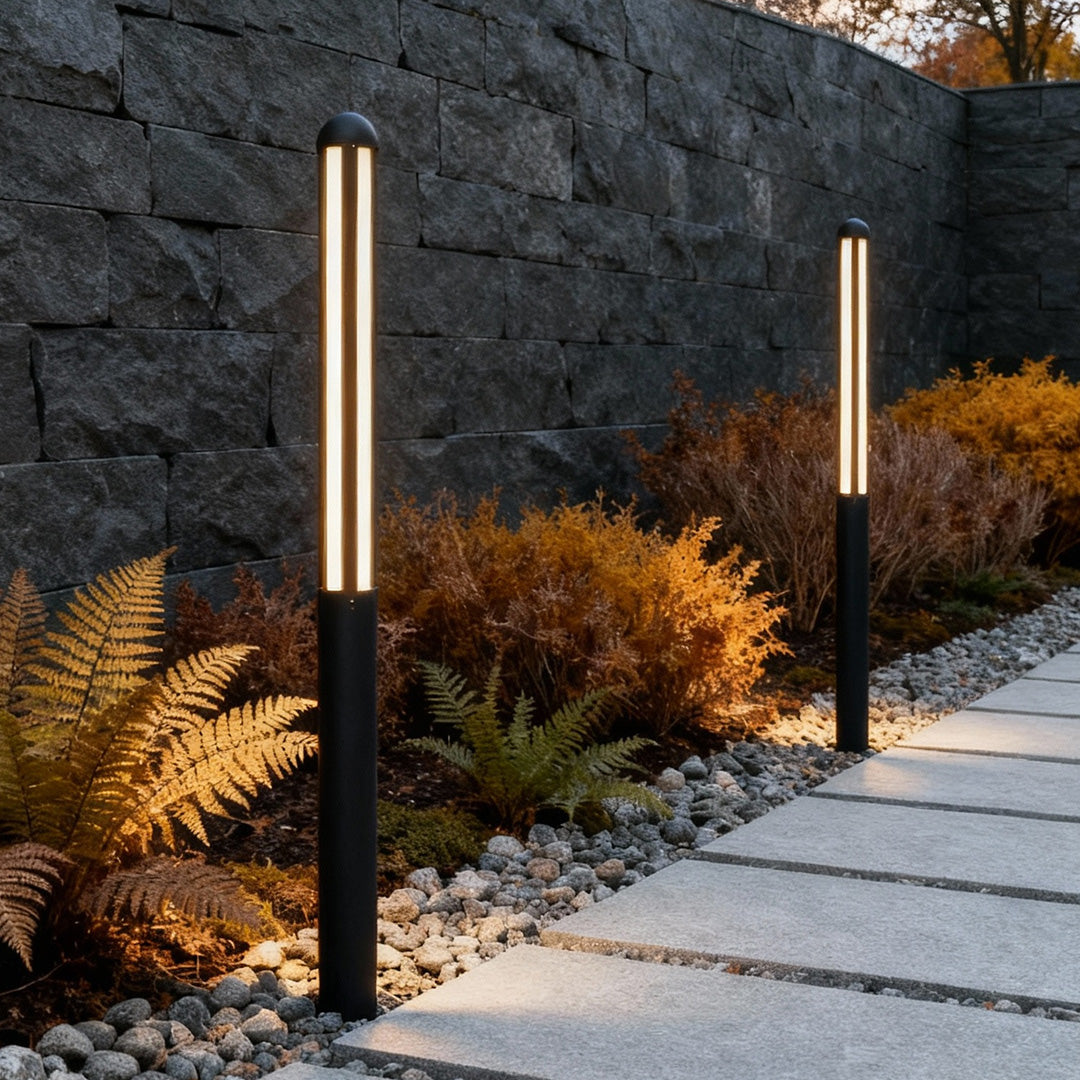 Modern Minimalist Bollard Light — Black Aluminum, LED, IP65 Weatherproof, 59"–118" Heights, 3000K