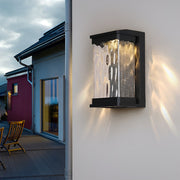 Modern Black Outdoor Wall Sconce — Die-Cast Aluminum, Stone-Textured Glass, 18W LED, IP65 Weatherproof