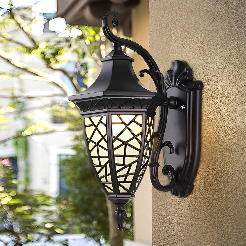 Retro-Pattern Solar Outdoor Wall Sconce — Die-Cast Aluminum, Black, IP55 Weatherproof