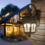 Retro European Outdoor Wall Sconce — Die-Cast Aluminum and Glass, E27, IP65 Weatherproof