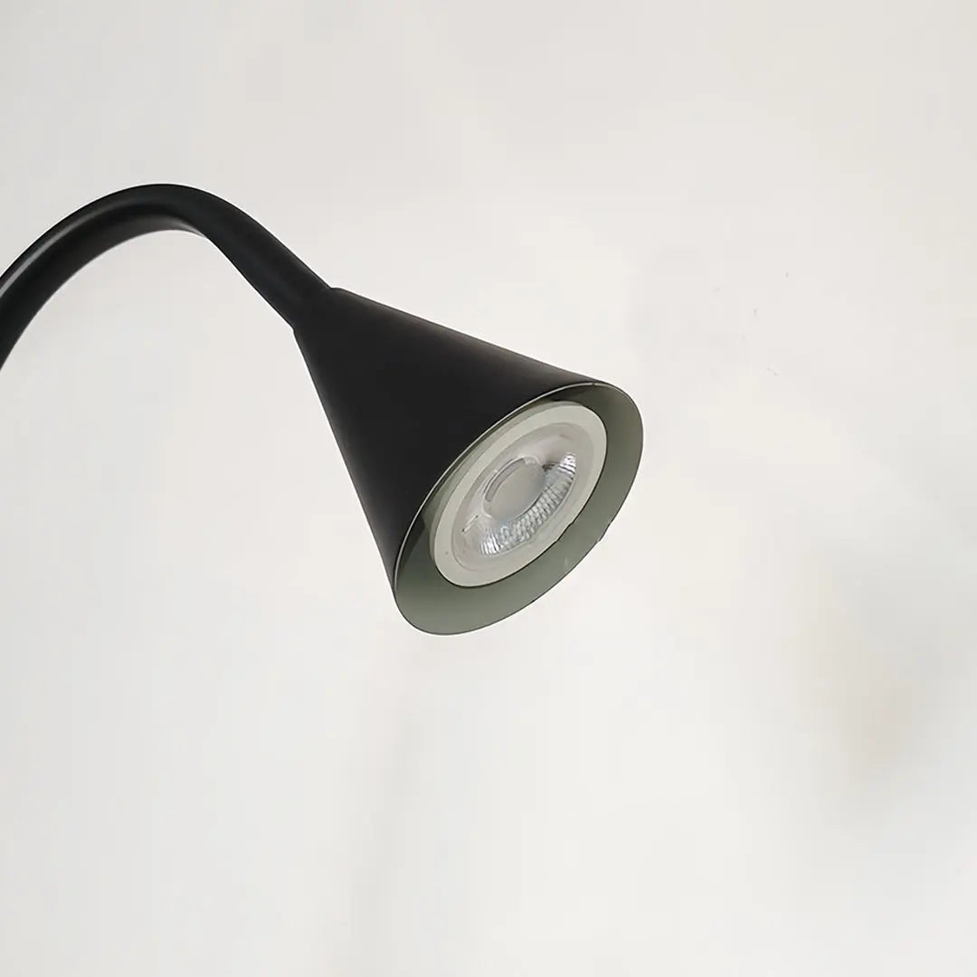 Minimalist LED Floor Lamps in Black and Gold - Perfect for Reading Luxe