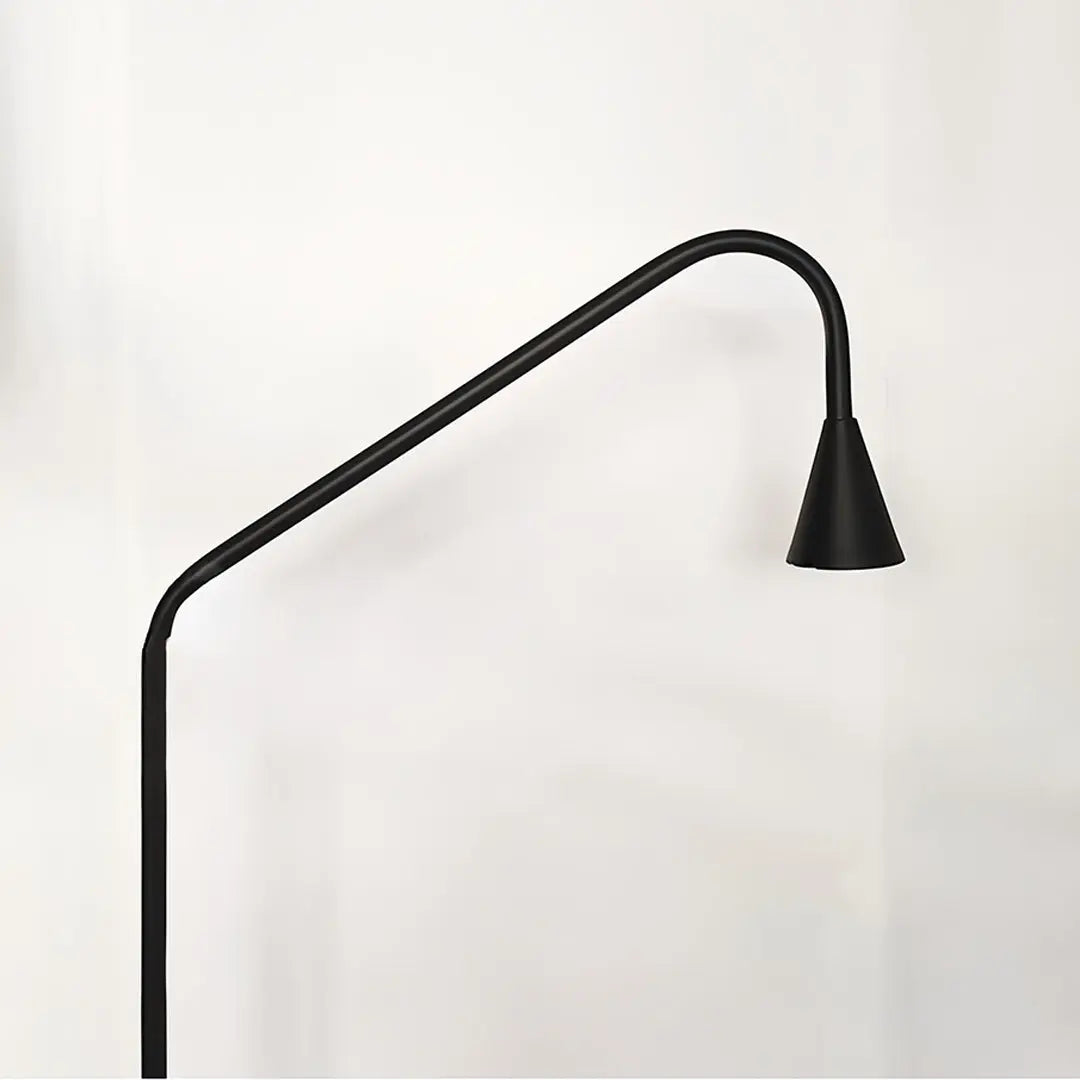 Minimalist LED Floor Lamps in Black and Gold - Perfect for Reading Luxe