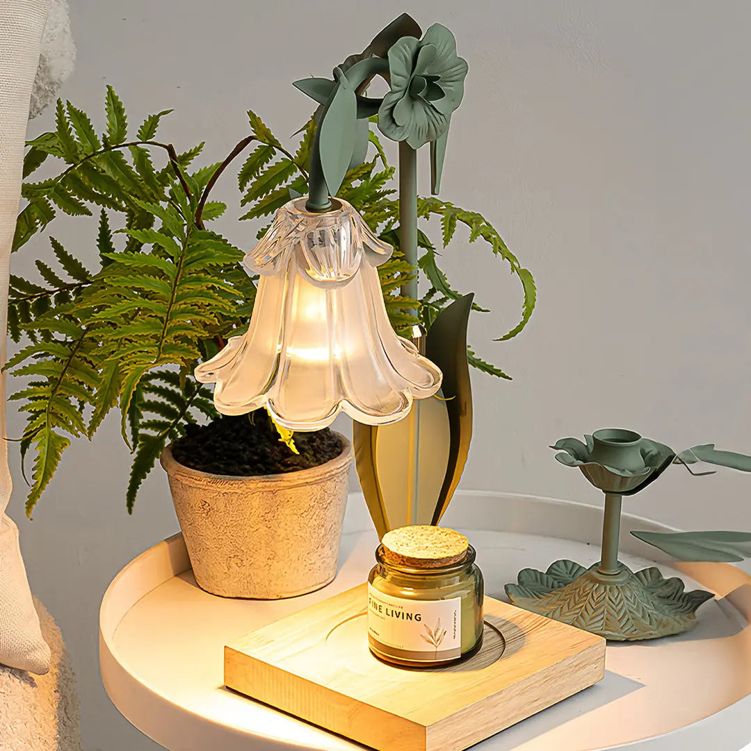 Elegant Night Light: Fireless Scented Flower Melt Table Lamp Luxe