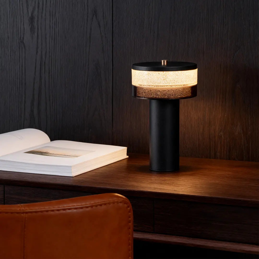 Sleek Nordic Cylindrical Table Lamp - Stylish Decorative Iron Light Luxe