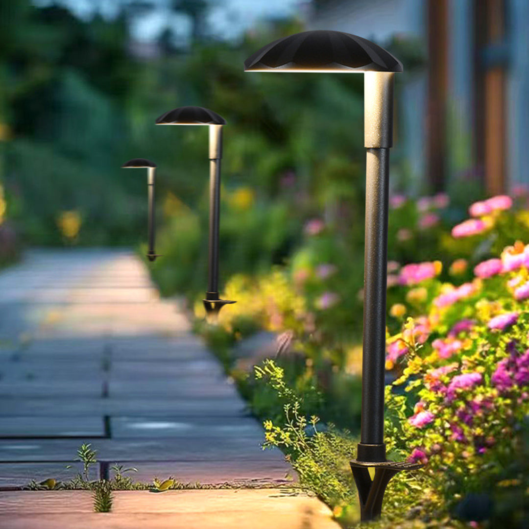 Minimalist Outdoor LED Path Light — Black Aluminum, Acrylic Dome, 10W, IP65 Weatherproof