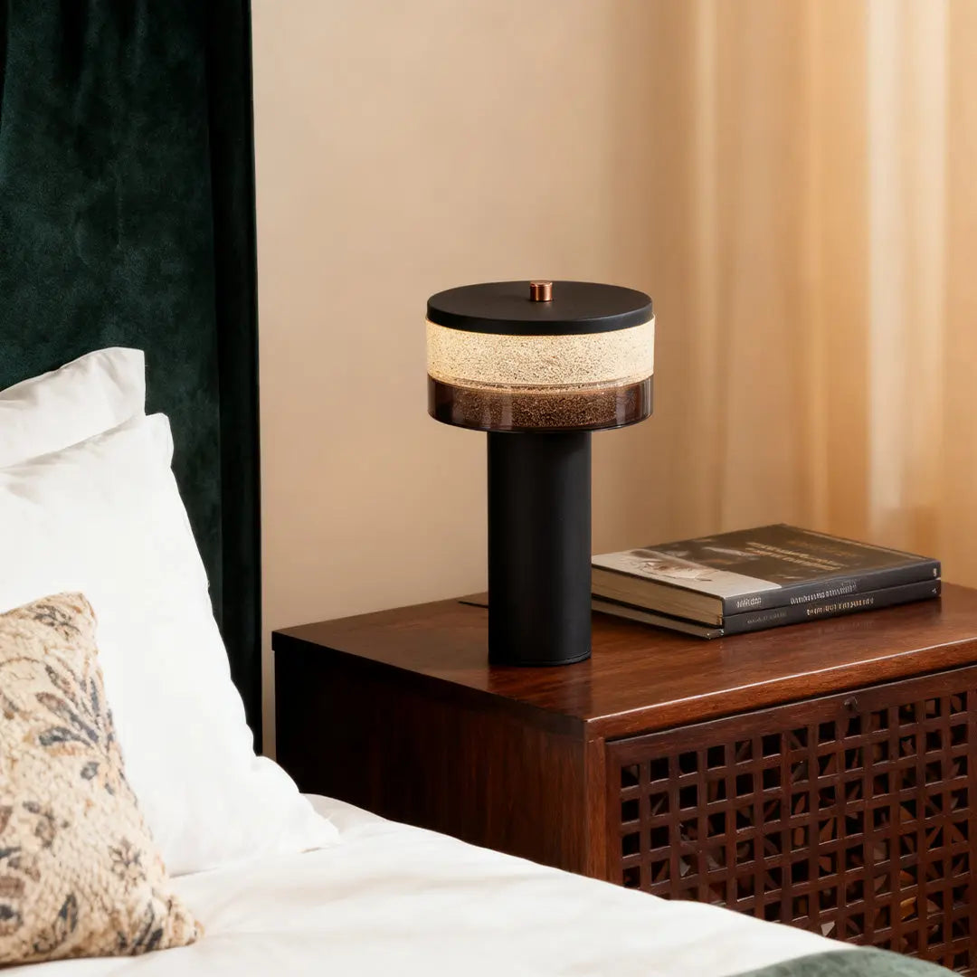 Sleek Nordic Cylindrical Table Lamp - Stylish Decorative Iron Light Luxe