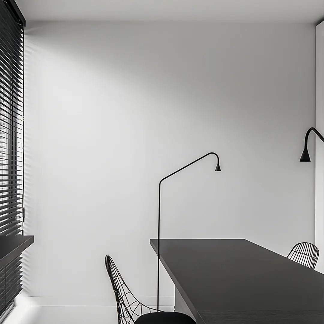 Minimalist LED Floor Lamps in Black and Gold - Perfect for Reading Luxe