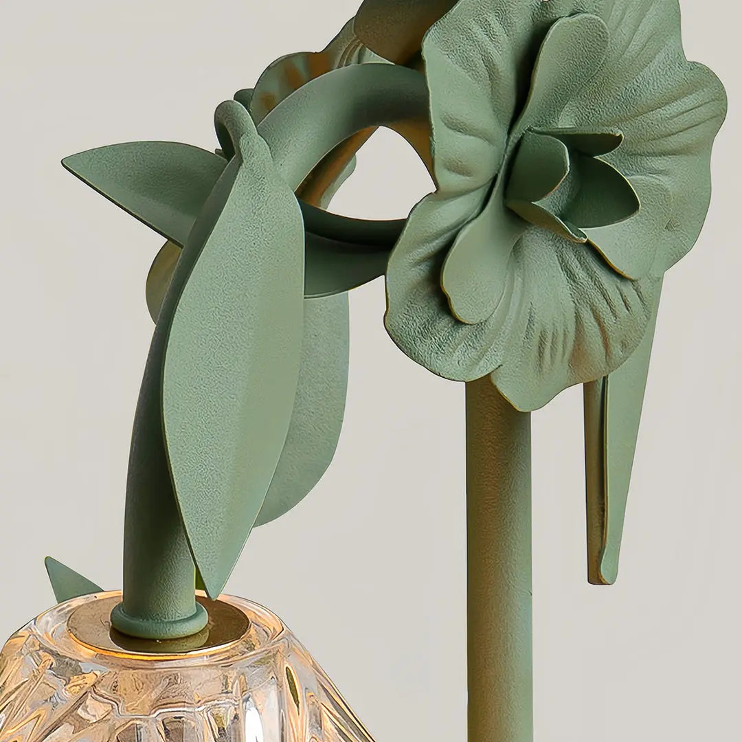 Elegant Night Light: Fireless Scented Flower Melt Table Lamp Luxe