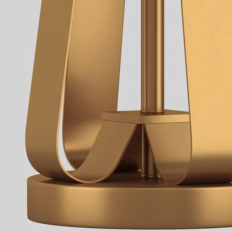 22-Inch Geometric Table Lamp with 1 Light in Golden Faux Silk and Brass Luxe