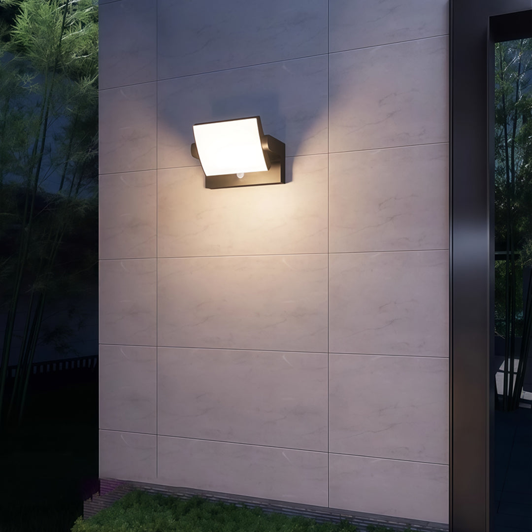 Minimalist Adjustable Outdoor Wall Sconce — Aluminum, 12.5W LED, 340° Rotation, IP54, Motion Sensor Option