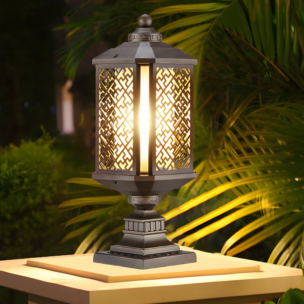 Retro Antique Fence Post Light — Die-Cast Aluminum and Glass, Brass, E27, Hardwired, 6.3" × 17.1"