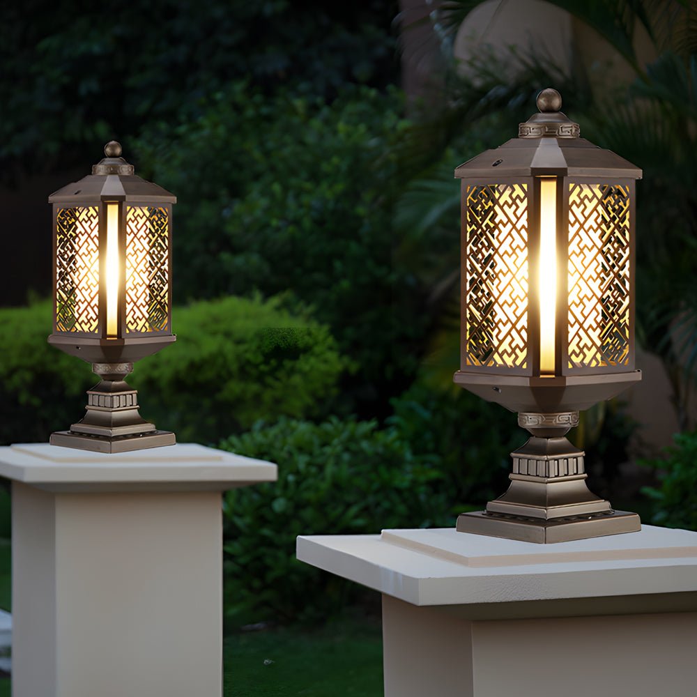 Retro Antique Fence Post Light — Die-Cast Aluminum and Glass, Brass, E27, Hardwired, 6.3" × 17.1"
