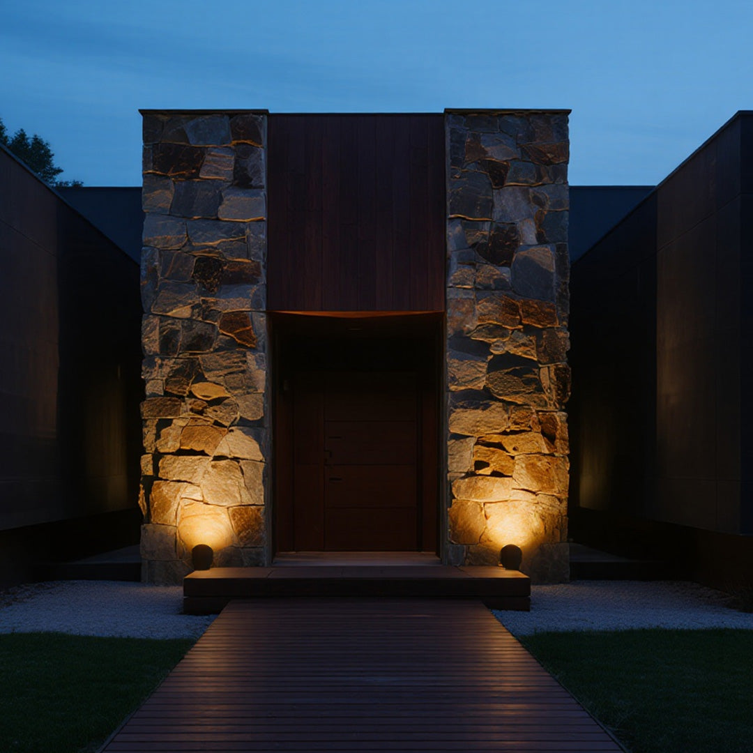 Outdoor LED Landscape Spotlight — Die-Cast Aluminum, DC24V, 18W / 24W / 36W, 3000K, IP65 Weatherproof