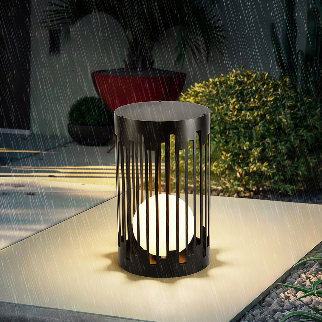 Classic Outdoor Lantern Light — Black Metal, E27 Hardwired or Solar, 3-Step Dimming, IP65, 3 Sizes
