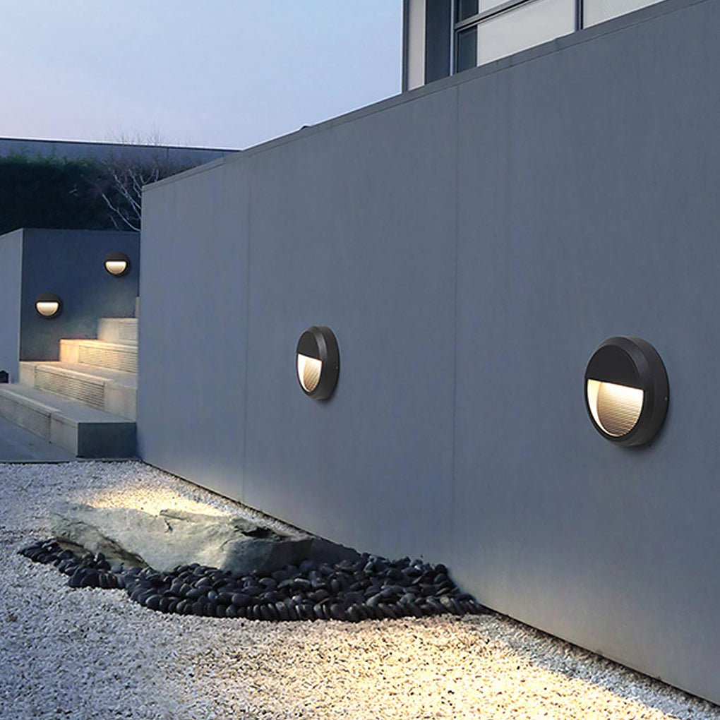 Staircase-Design Outdoor LED Step Light — Die-Cast Aluminum & PC, 8W, IP65 Weatherproof