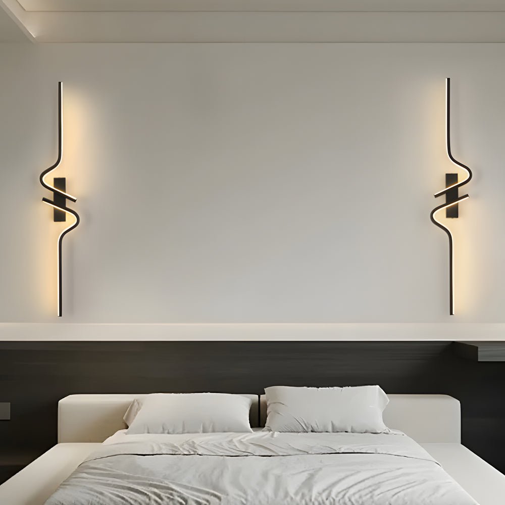black aluminum led wall lamp with minimalist long wave design