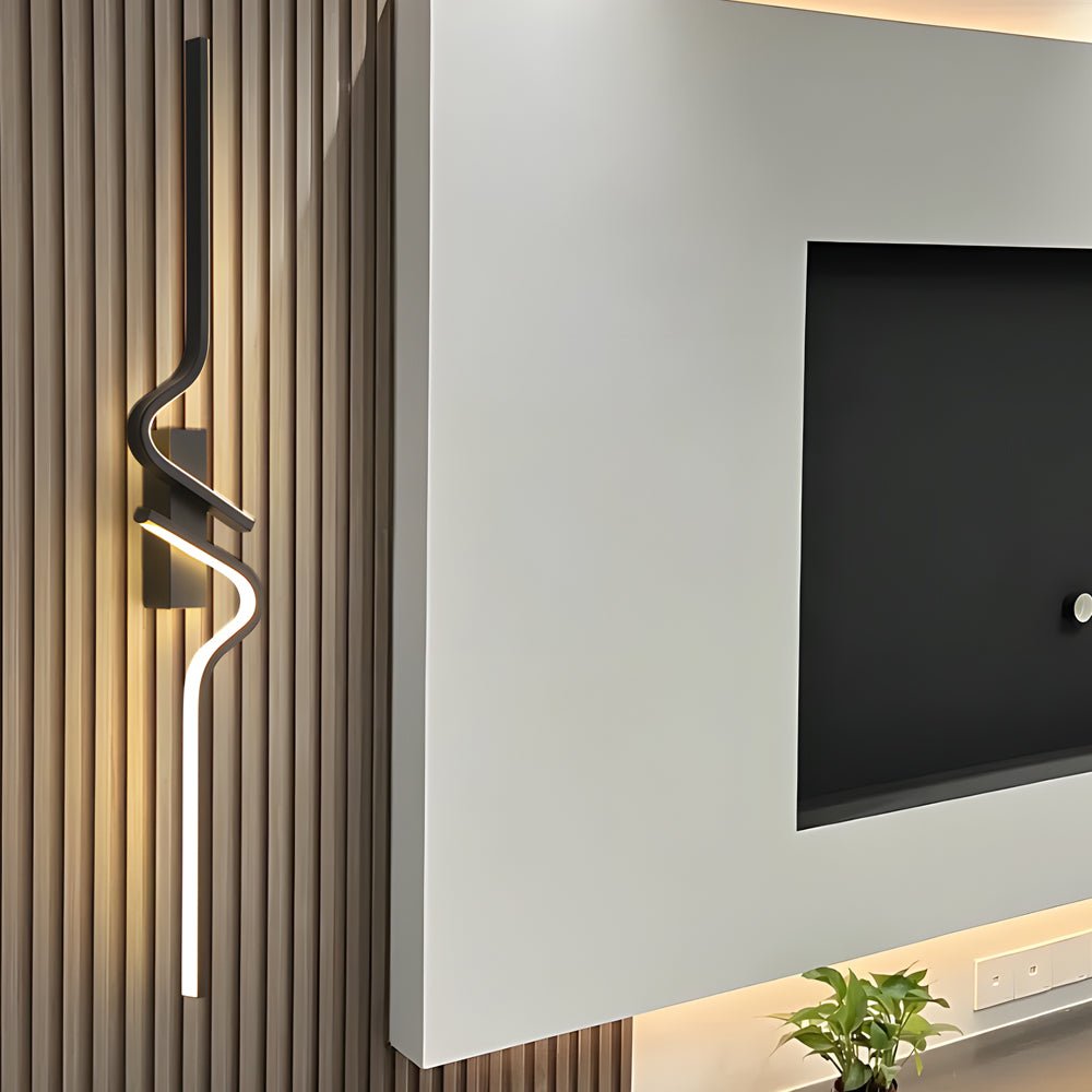 black aluminum led wall lamp with minimalist long wave design