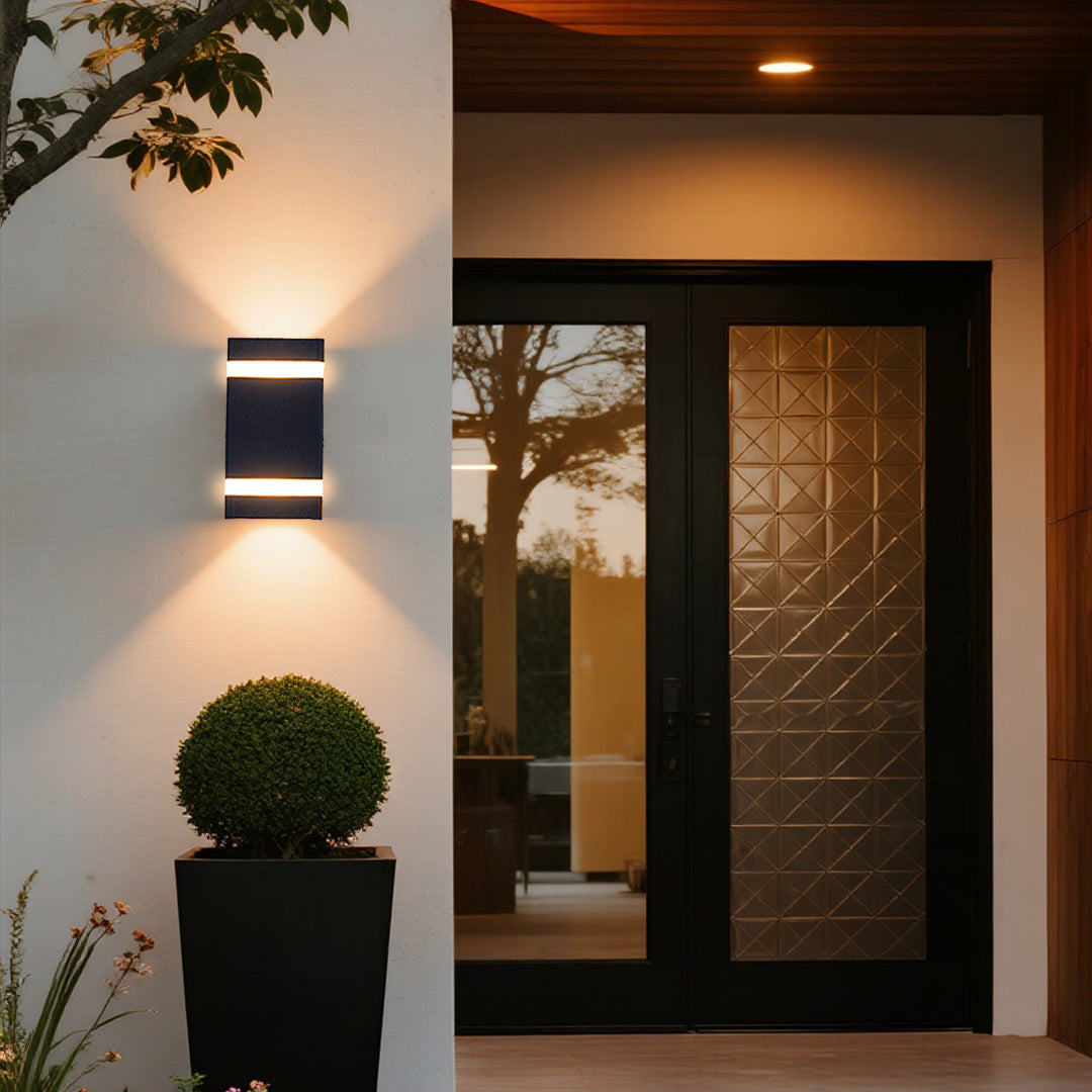 Modern Industrial Die-Cast Aluminum Garden Wall Lights - IP65 Rated Facade Lighting