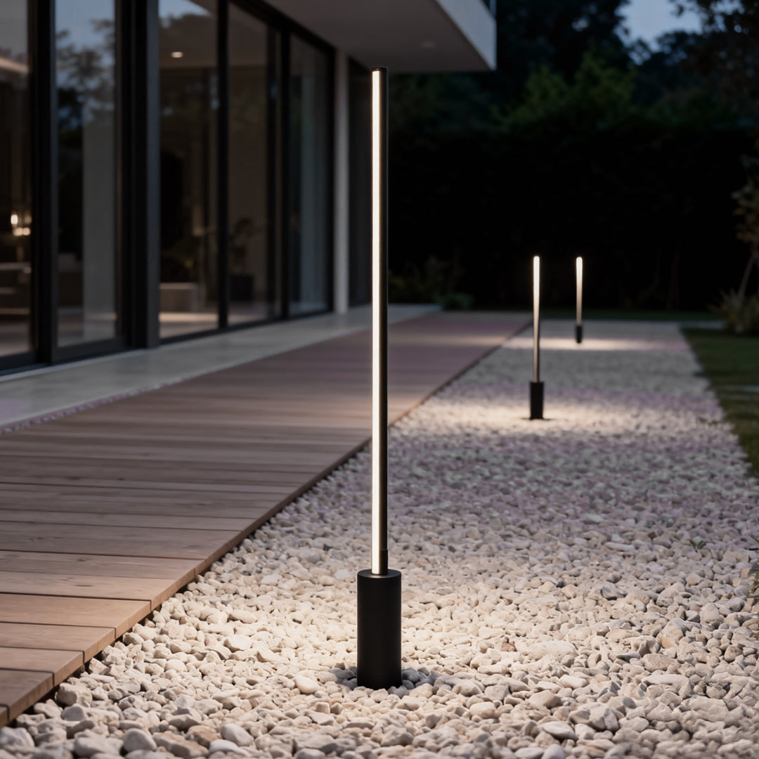 Linear Minimalist Outdoor Floor Lamp — Stainless Steel & Aluminum, LED 3000K, IP65, 4 Heights