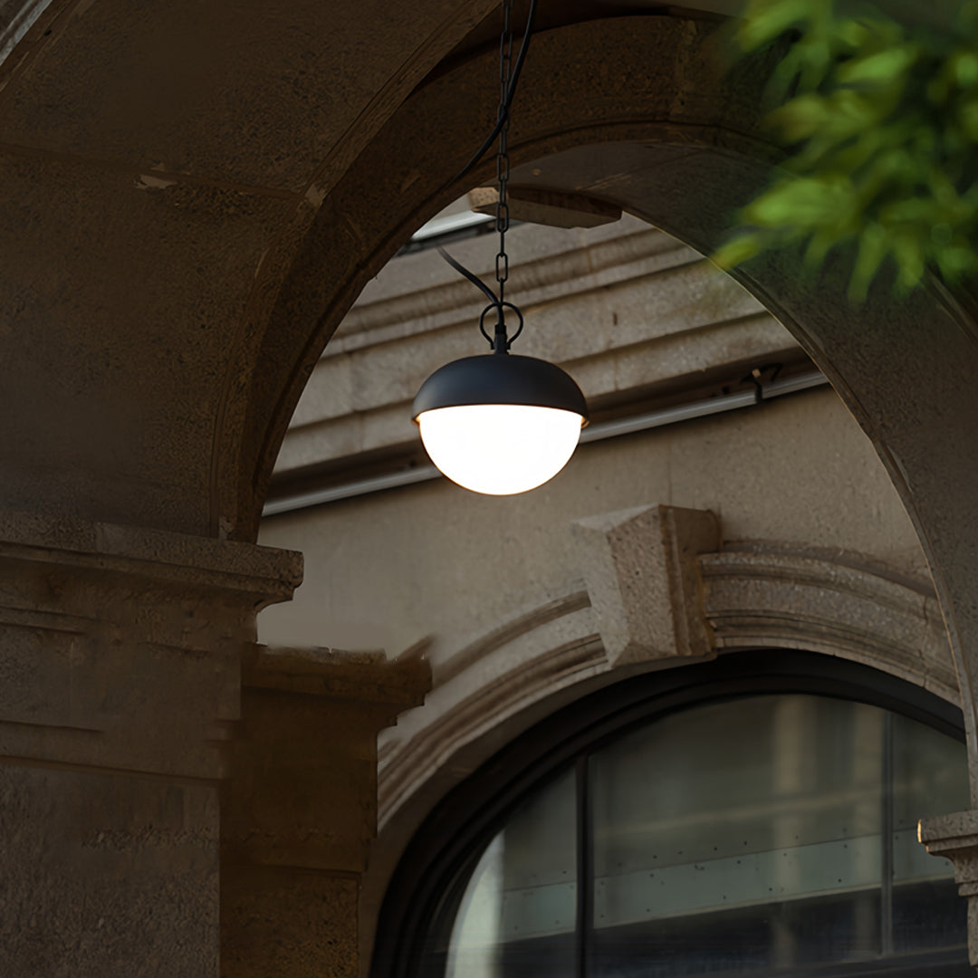 Black Outdoor Pendant Light — Die-Cast Aluminum, 20W LED, IP54, 19.7" Chain