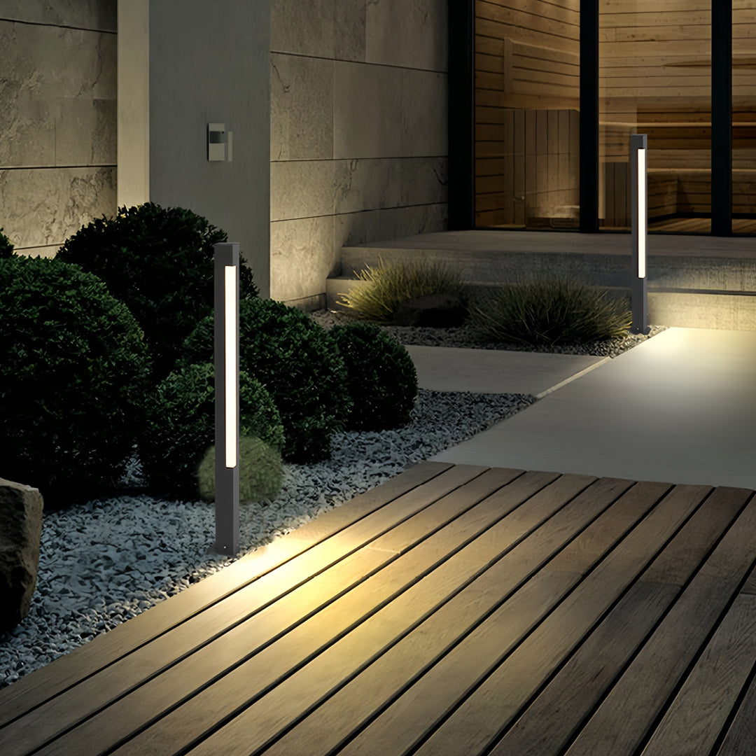 Square Outdoor Bollard Light — Black Aluminum, 14W LED, IP65, 31.5" Height