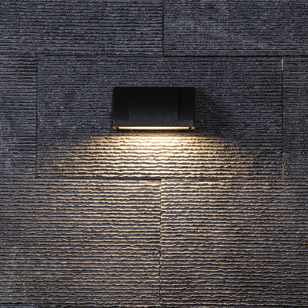 Modern Geometric Outdoor Wall Sconce — Die-Cast Aluminum, 8W OSRAM LED, 3000K, IP65, Hardwired