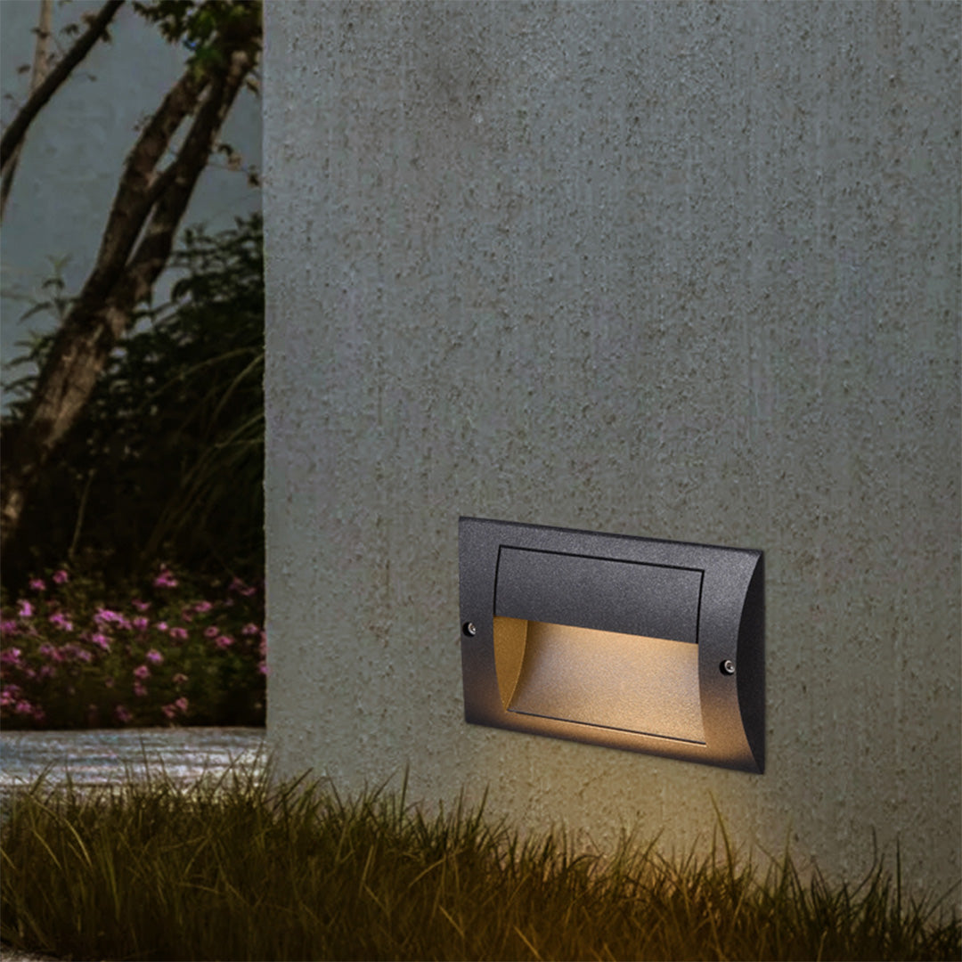 Minimalist Embedded LED Step Light — Die-Cast Aluminum, 4W OSRAM, 3000K, IP65, Hardwired