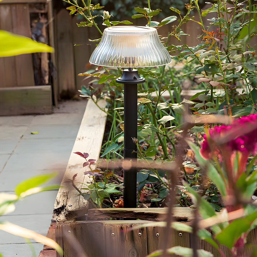 Vintage Industrial Solar Lawn Stake Path Light — Black Iron, LED, 3000K, IP65 Weatherproof, Dusk-to-Dawn