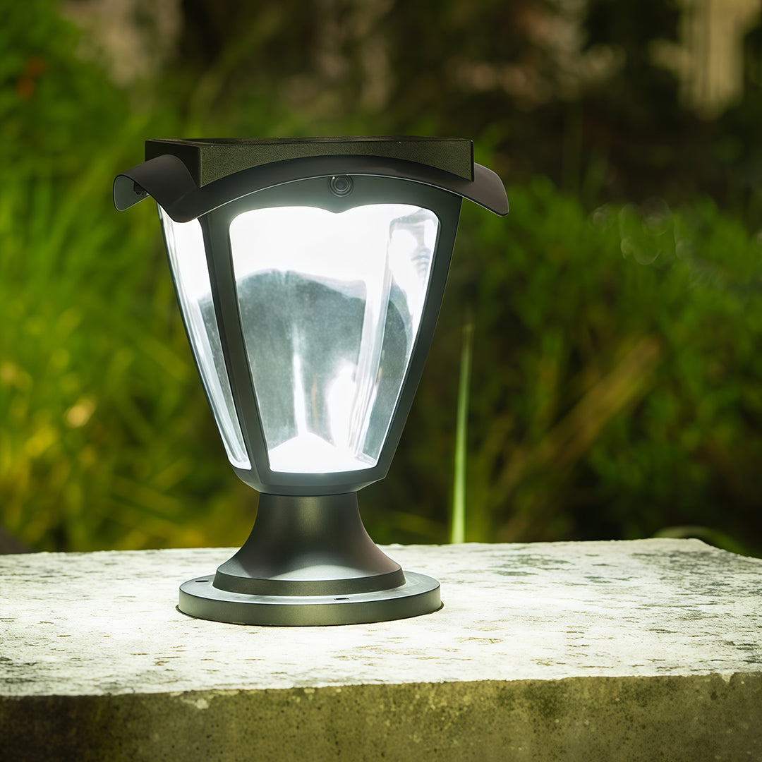 Solar Outdoor Pillar Light — Die-Cast Aluminum, 2W LED, Dual Color Temperature (3000K/6000K), IP65 Weatherproof