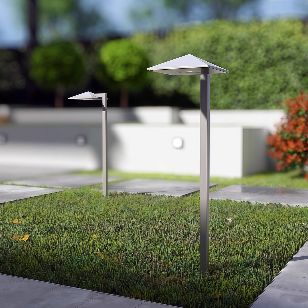 Modern Minimalist Plug-in Pathway Light — Aluminum & Glass, 7W LED, IP54, 21.65" Height