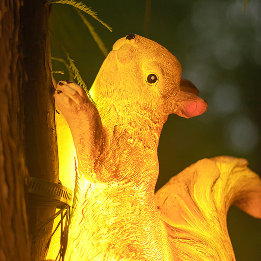 Squirrel Solar Garden Light — Resin, LED 5W, IP54 Weatherproof, Warm White, Dusk-to-Dawn